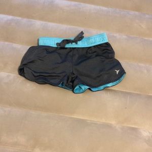 Old Navy Kids Active Shorts, Size Medium